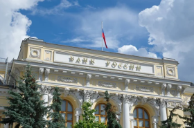 Из-за включения в базу ЦБ счета россиян стали блокировать вдвое чаще
