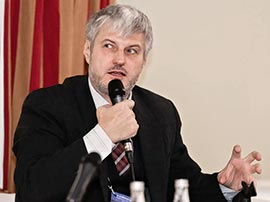 Арт-банкинг: трансформируется, но не сдается?