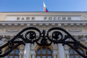 Увеличение числа жалоб клиентов на блокировки переводов в банках: новые требования ЦБ приводят к проблемам